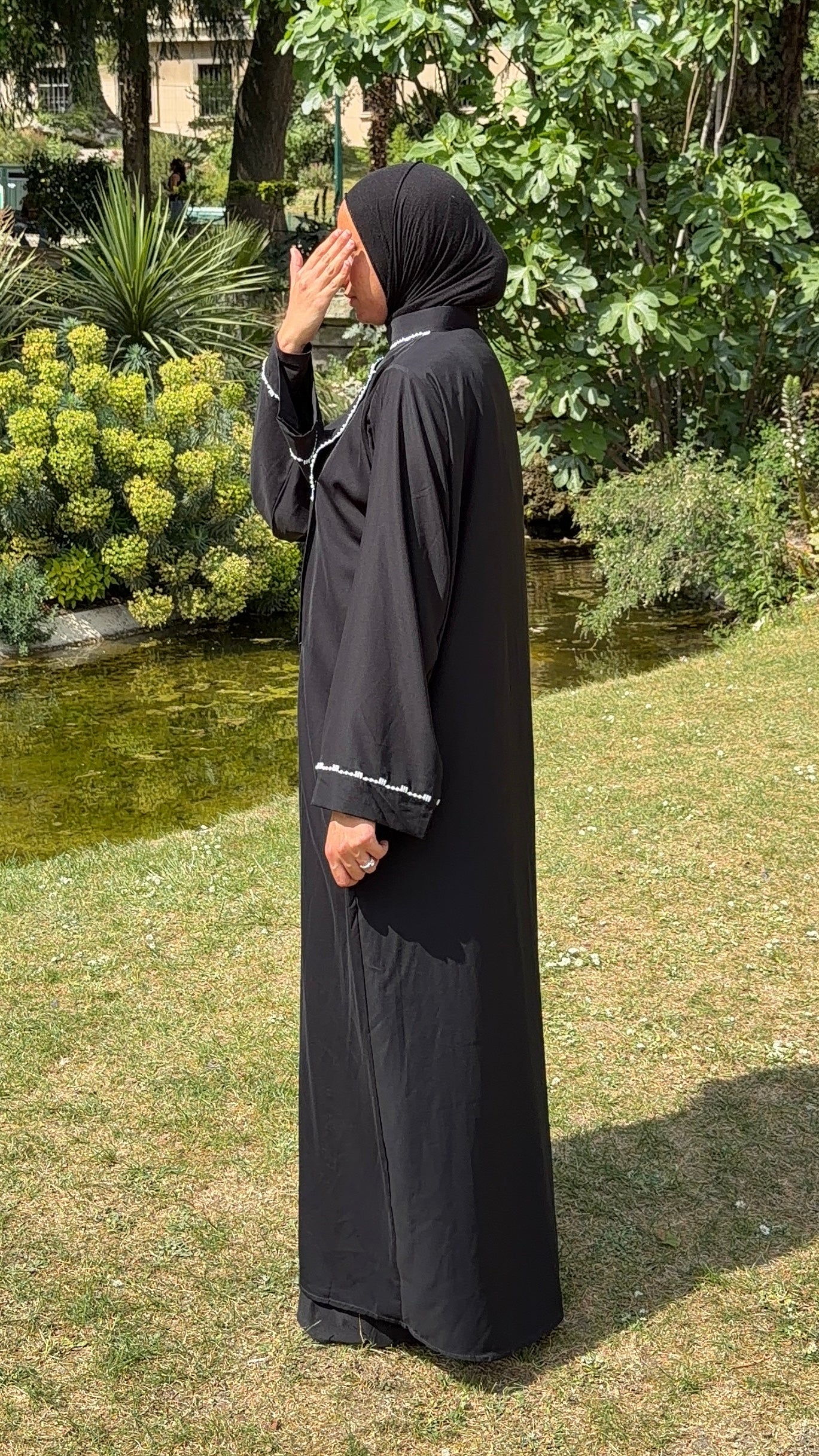 Abaya Ina